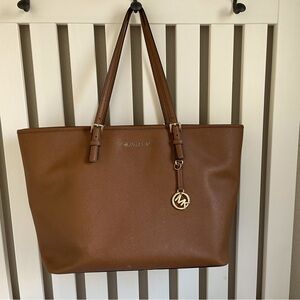 Large Micheal Kors Tote bag
